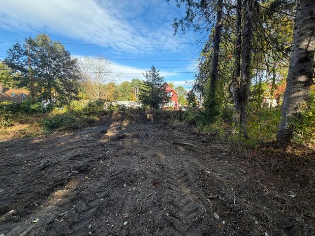 3 Howarth Rd, Oxford, MA 01540