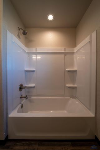 627 BULL RUN DR, Box Elder, SD 57719