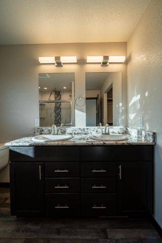 627 BULL RUN DR, Box Elder, SD 57719