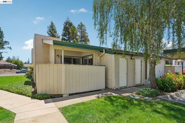 5450 Concord Blvd B4, Concord, CA 94521