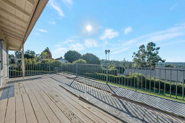 2058 Hawley Drive, Vista, CA 92084