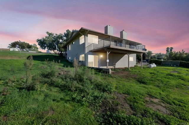 2058 Hawley Drive, Vista, CA 92084