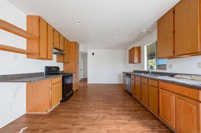 2058 Hawley Drive, Vista, CA 92084