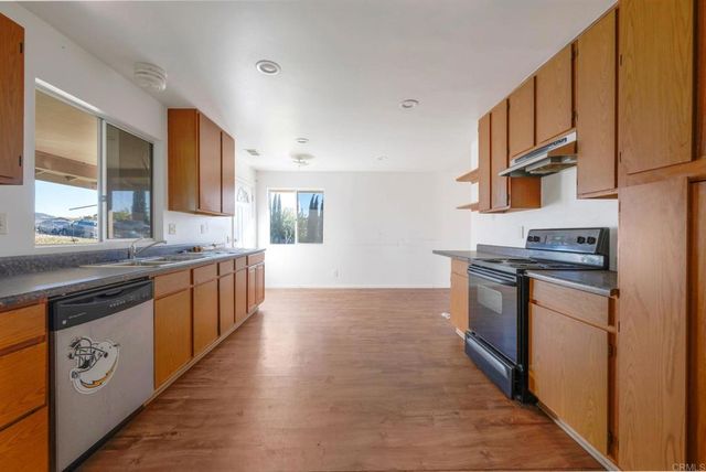 2058 Hawley Drive, Vista, CA 92084