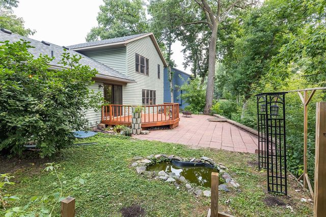 570 Dorland Road S, Maplewood, MN 55119