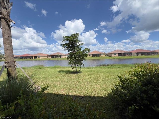 2806 Blossom WAY, Naples, FL 34120