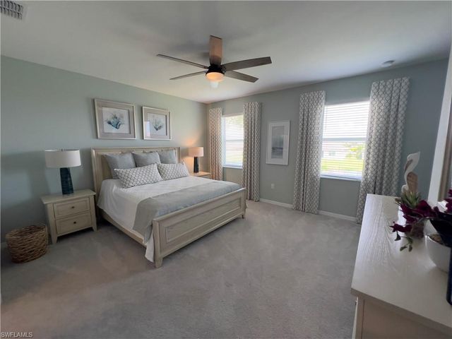 2806 Blossom WAY, Naples, FL 34120