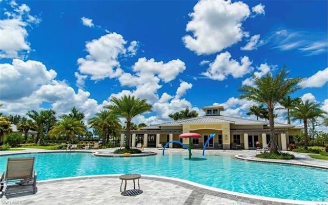 2806 Blossom WAY, Naples, FL 34120