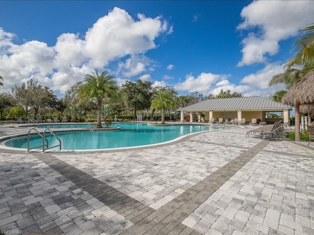 2806 Blossom WAY, Naples, FL 34120