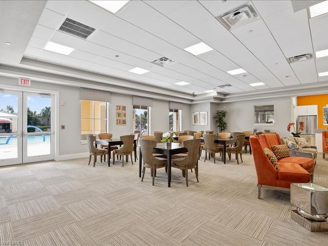 2806 Blossom WAY, Naples, FL 34120