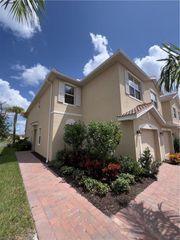 2806 Blossom WAY, Naples, FL 34120