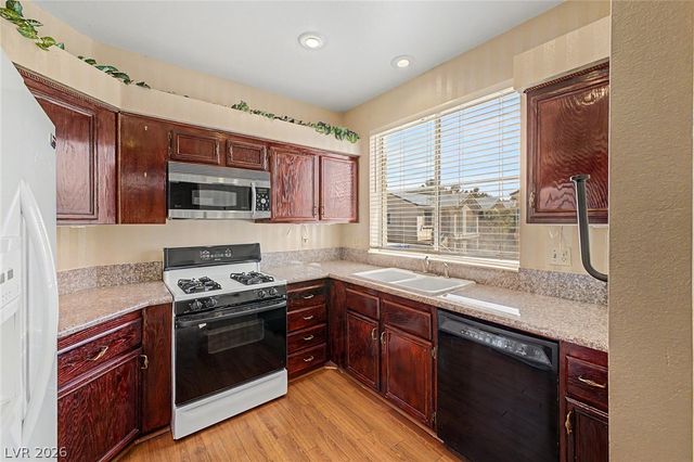 5155 West Tropicana Avenue 2164, Las Vegas, NV 89103