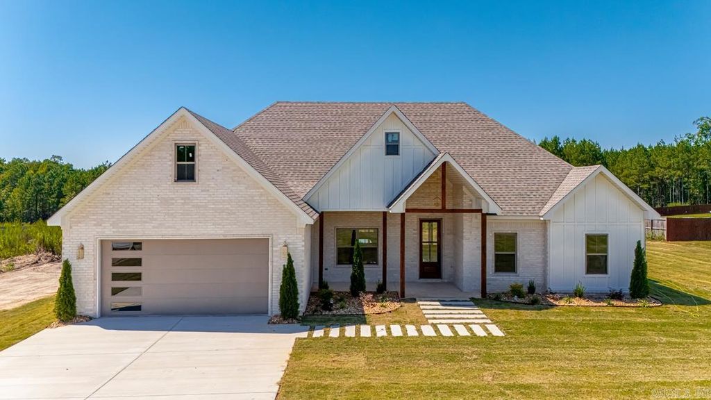 11656 Mars Hill Road, Bauxite, AR 72011