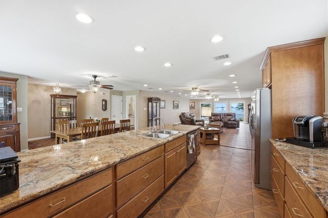 18327 Shoreline Drive, Crosby, TX 77532