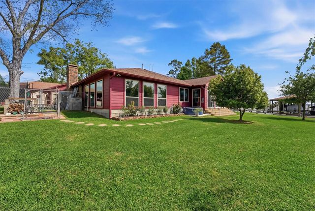 18327 Shoreline Drive, Crosby, TX 77532