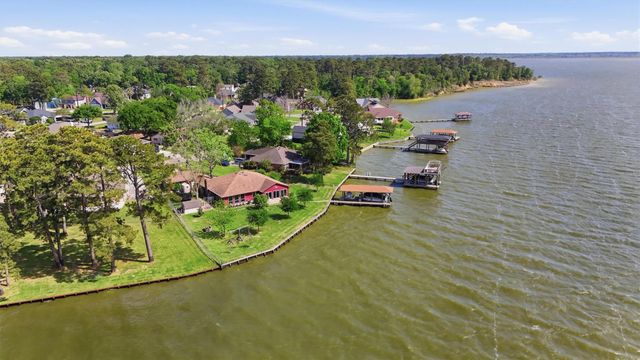 18327 Shoreline Drive, Crosby, TX 77532