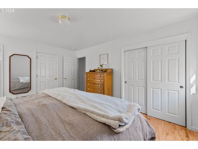 1204 E SECOND Ave, Sutherlin, OR 97479