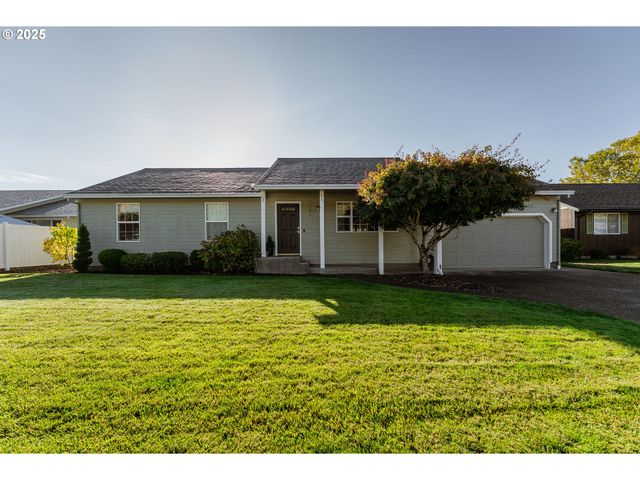 1204 E SECOND Ave, Sutherlin, OR 97479