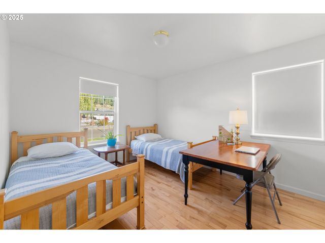 1204 E SECOND Ave, Sutherlin, OR 97479