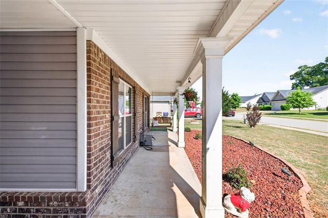 675 River Mist Circle, Jefferson, GA 30549