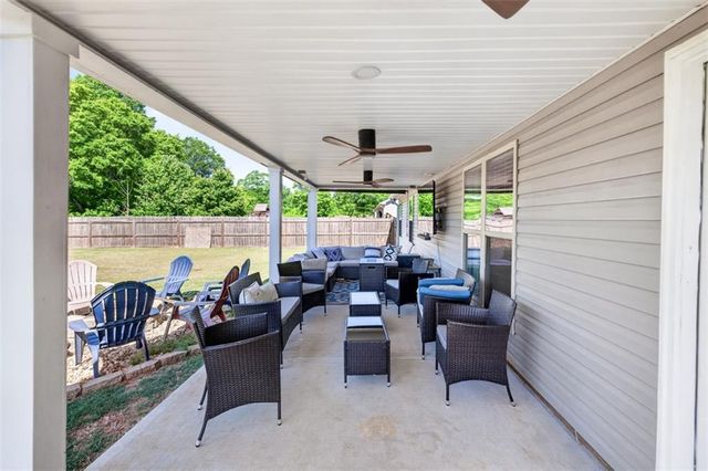 675 River Mist Circle, Jefferson, GA 30549