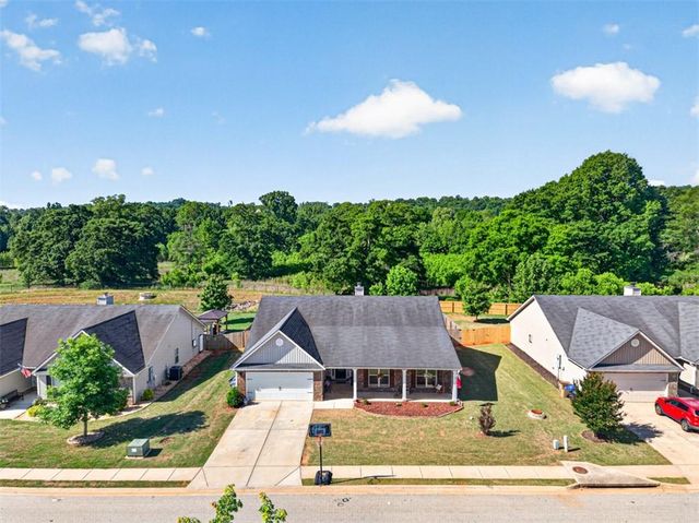 675 River Mist Circle, Jefferson, GA 30549