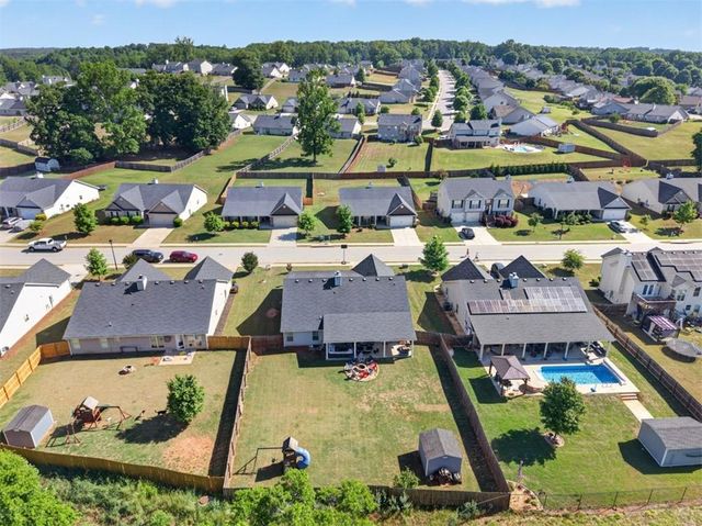 675 River Mist Circle, Jefferson, GA 30549