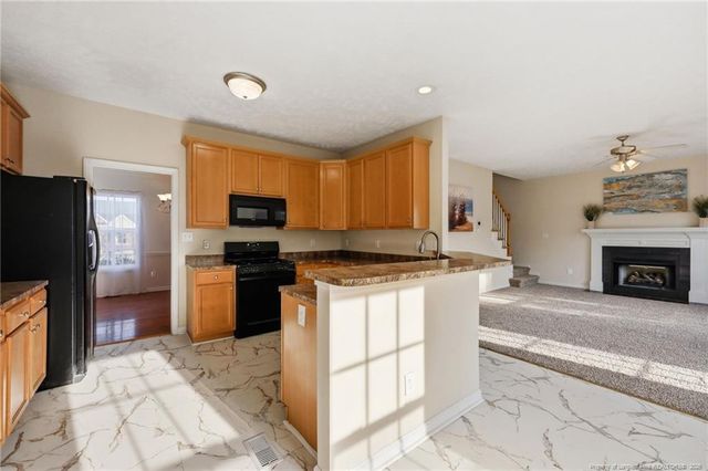 1114 Thistle Gold Drive, Hope Mills, NC 28348