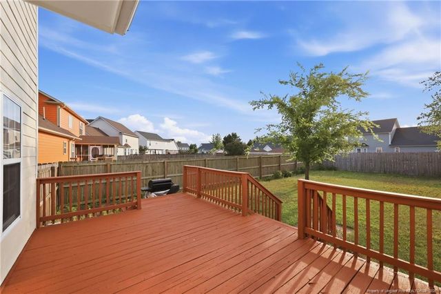 1114 Thistle Gold Drive, Hope Mills, NC 28348