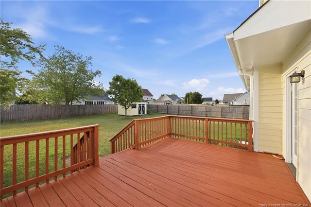 1114 Thistle Gold Drive, Hope Mills, NC 28348