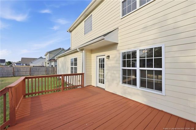 1114 Thistle Gold Drive, Hope Mills, NC 28348