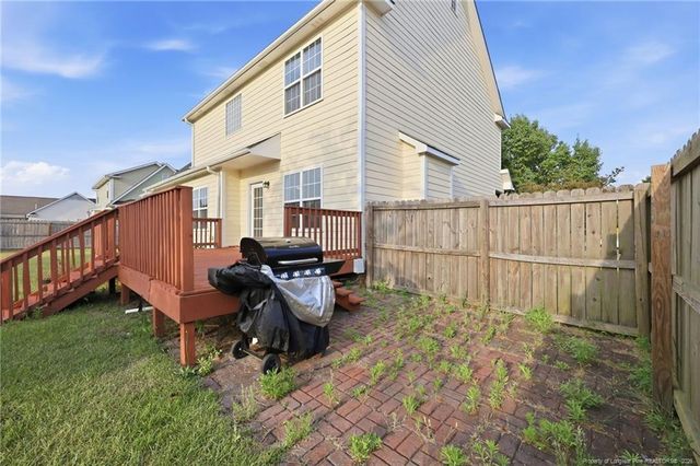 1114 Thistle Gold Drive, Hope Mills, NC 28348
