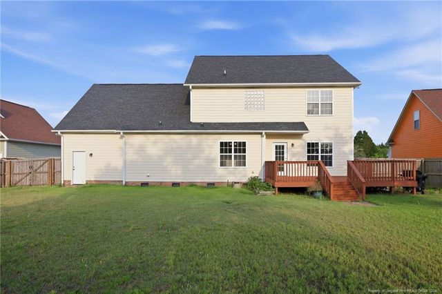 1114 Thistle Gold Drive, Hope Mills, NC 28348