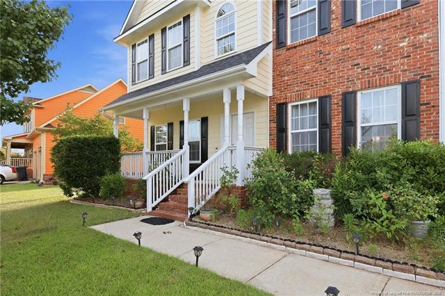 1114 Thistle Gold Drive, Hope Mills, NC 28348