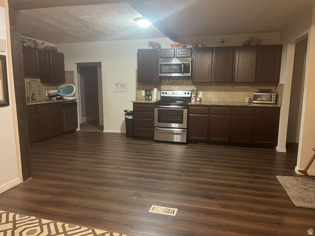5593 S 6300 W, Hooper, UT 84315
