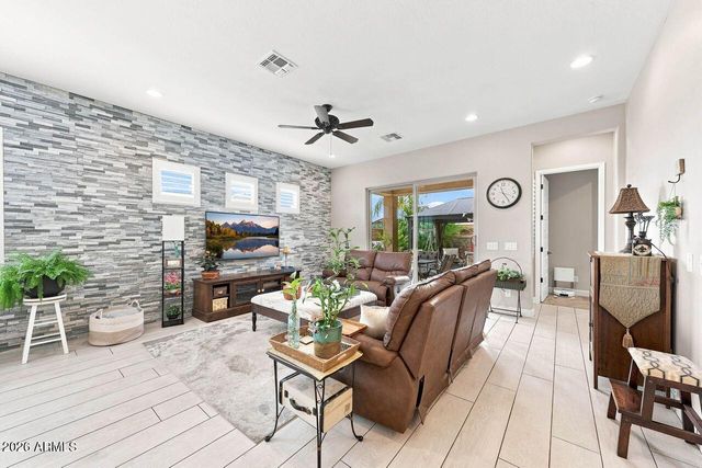22406 N 101ST Avenue, Peoria, AZ 85383