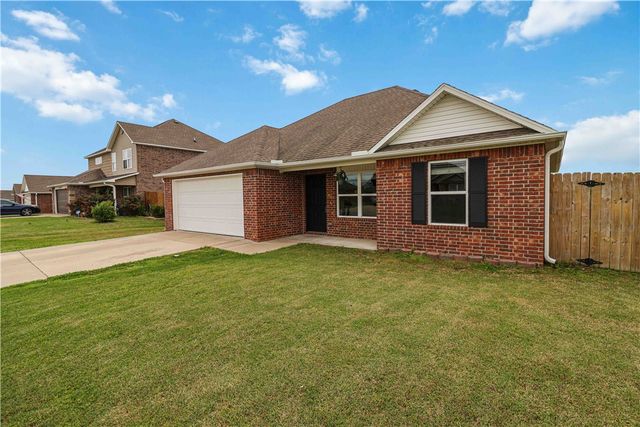 1381 General Fagan Drive, Prairie Grove, AR 72753