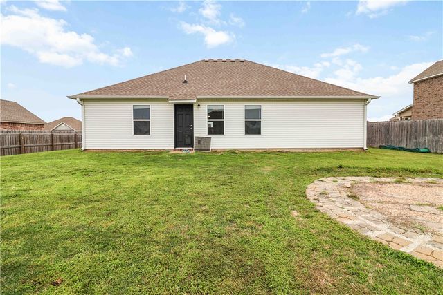 1381 General Fagan Drive, Prairie Grove, AR 72753