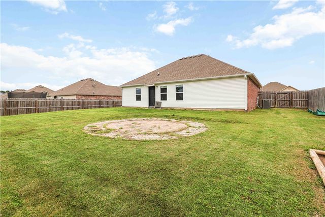 1381 General Fagan Drive, Prairie Grove, AR 72753