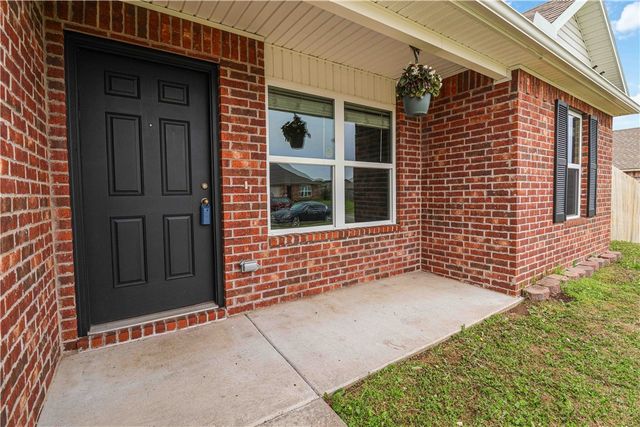 1381 General Fagan Drive, Prairie Grove, AR 72753