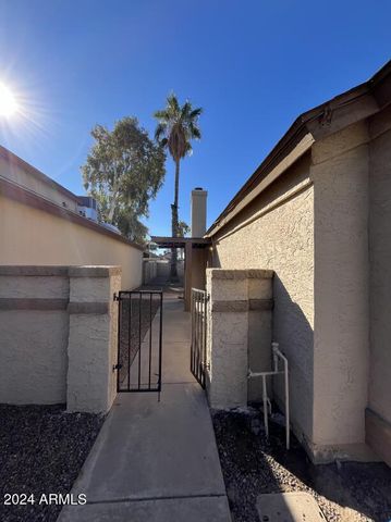 3961 W CHICAGO Street, Chandler, AZ 85226