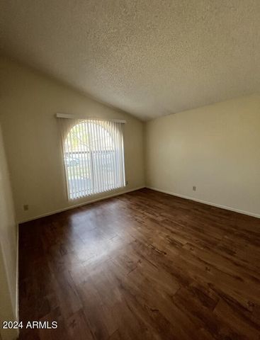 3961 W CHICAGO Street, Chandler, AZ 85226