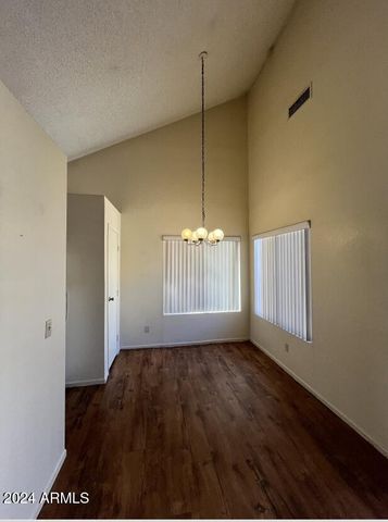 3961 W CHICAGO Street, Chandler, AZ 85226