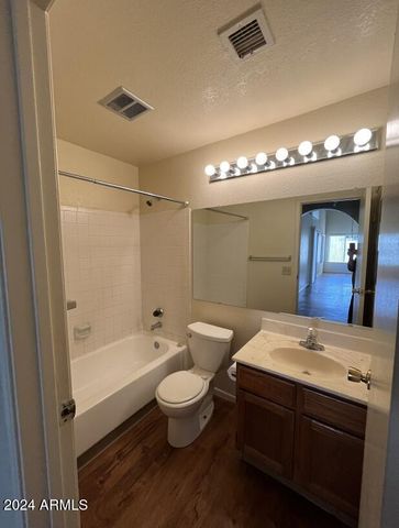 3961 W CHICAGO Street, Chandler, AZ 85226