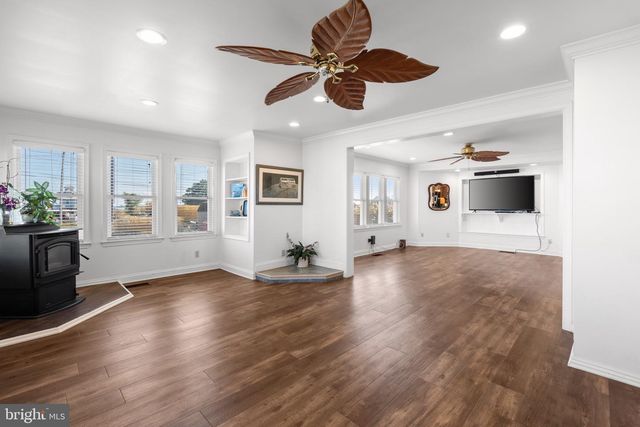 2404 HOOPERS ISLAND RD, Fishing Creek, MD 21634