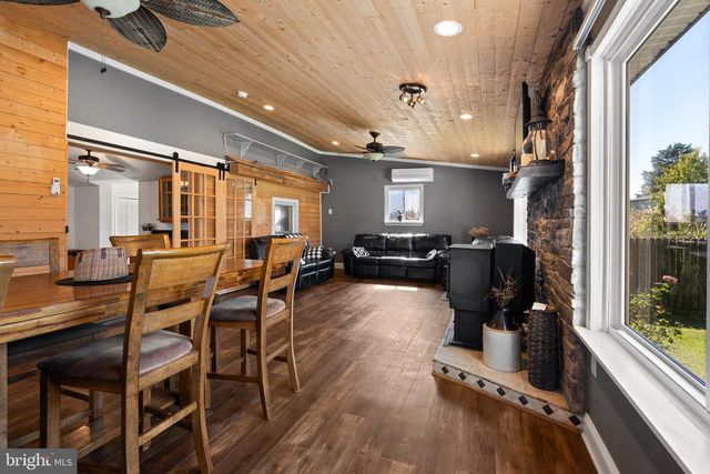 2404 HOOPERS ISLAND RD, Fishing Creek, MD 21634