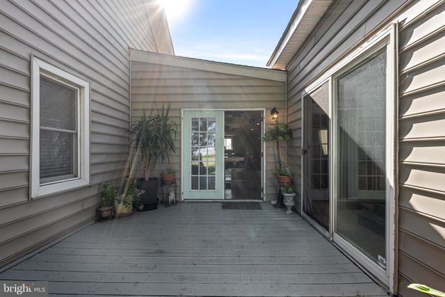 2404 HOOPERS ISLAND RD, Fishing Creek, MD 21634