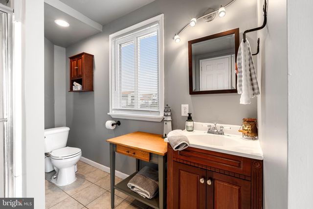 2404 HOOPERS ISLAND RD, Fishing Creek, MD 21634