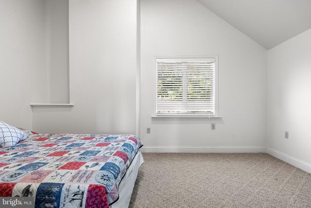 2404 HOOPERS ISLAND RD, Fishing Creek, MD 21634