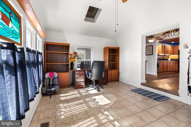 2404 HOOPERS ISLAND RD, Fishing Creek, MD 21634